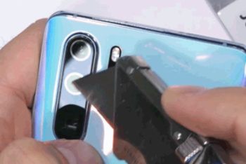 Фотография к новости:  Краш-тест: смартфон поцарапали, погнули, подожгли и сняли на видео