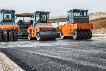 Фотография к новости: В Туркестанской области сдадут в эксплуатацию около 600 км дорог