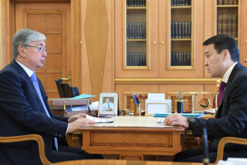 Фотография к новости: Касым-Жомарт Токаев принял Алихана Смаилова