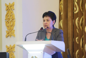 Фотография к новости: Абдыкаликова встретилась с профсоюзами и многодетными семьями Карагандинской области