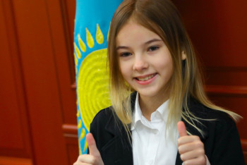 Фотография к новости: Данелия Тулешова примет участие в финале конкурса "Singer 2019"