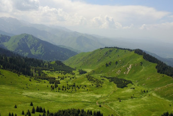 Фотография к новости: Токаев поддержал решение отложить строительство курорта "Көк Жайлау" 