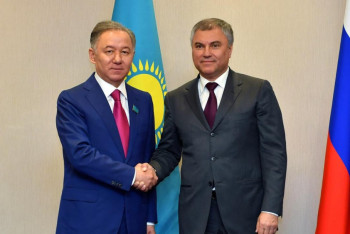 Фотография к новости: Нигматулин встретился с Володиным на полях Межпарламентского Союза в Катаре