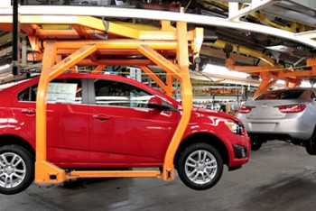 Фотография к новости: Автопром нарастил выпуск еще на 35%  