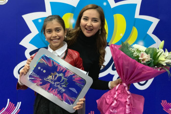 Фотография к новости: Индианка из Шымкента  покорила сердце Салтанат Бакаевой