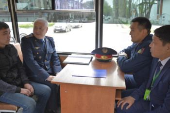 Фотография к новости: Руководство дорожной полиции Жамбылской области вышло на дорогу