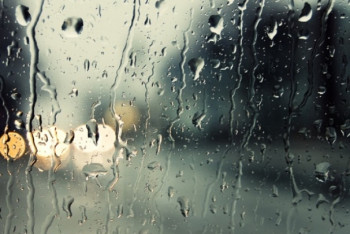 Фотография к новости: Штормовое предупреждение объявлено в двух областях Казахстана.