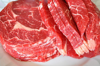 Фотография к новости: Казахстанские фермеры увеличат экспорт мраморного мяса в Турцию, Китай и Иран