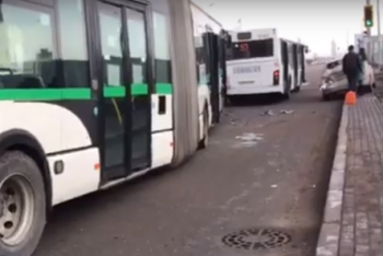 Фотография к новости: Двух пострадавших в массовом ДТП в столице выписали из больницы 