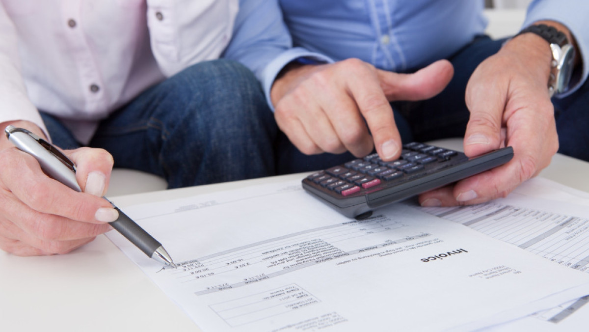 Пять банков Казахстана прекратили взимать комиссии за обслуживание займа