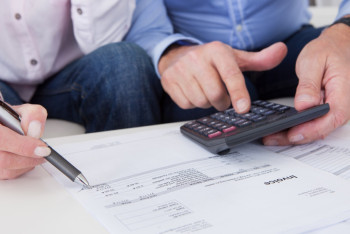 Фотография к новости: Пять банков Казахстана прекратили взимать комиссии за обслуживание займа