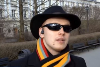 Фотография к новости: Незрячий полиглот из Польши удивил знанием казахского языка