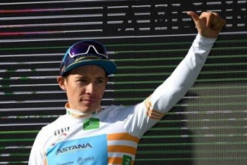 Фотография к новости: Лидер "Астаны"  выиграл "королевский" этап "Вуэльты Каталонии" 