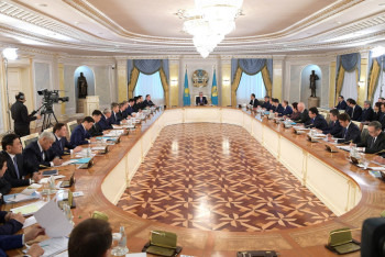 Фотография к новости: Токаев поручил акимам оперативно реагировать на запросы населения 