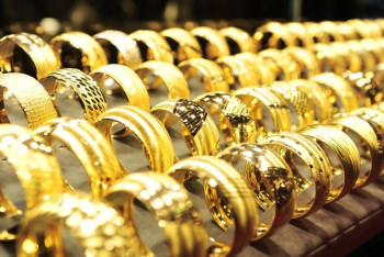 Фотография к новости: В Казахстане золотые украшения подорожали на 6% за год 