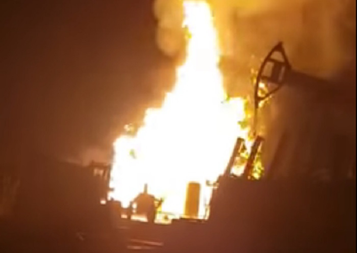 Пожар на месторождении Каламкас: на место ЧП отправят дополнительные силы