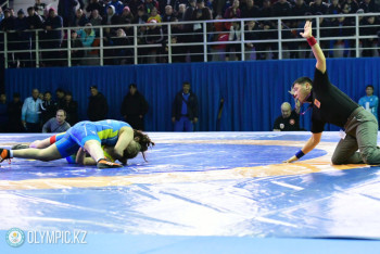 Фотография к новости: Еще 9 медалей завоевали казахстанские борцы в Монголии