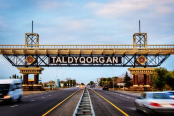 Фотография к новости:  Аскар Мамин прибыл с рабочей поездкой в Алматинскую область