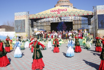 Фотография к новости: В Атырау во время празднования Наурыза был установлен мировой рекорд 