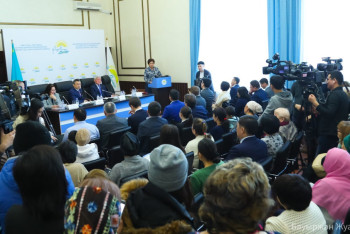 Фотография к новости: Обладательницы награды "Алтын алқа" будут получать АСП вне очереди