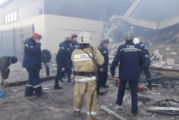 Фотография к новости: Взрыв газового баллона в Астане: под завалами обнаружено тело женщины