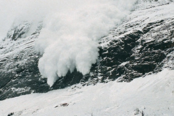 Фотография к новости: Жителей Алматы предупреждают о возможном сходе лавин