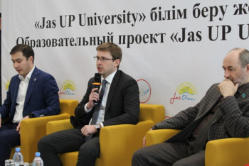 "Nur Otan" запустил образовательный проект "JasUp University" в Астане