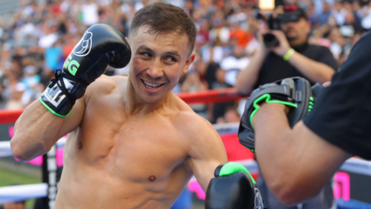 Tom Hogan-Hoganphotos/Golden Boy Promotions