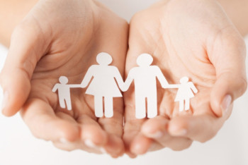 Фотография к новости: Подворовой обход многодетных семей начали в Карагандинской области 