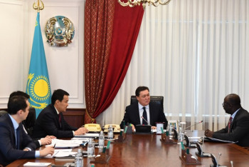 Фотография к новости: Мамин провел встречи с представителями Всемирного банка и ЕБРР