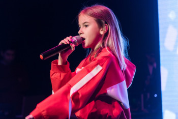 Песня MONATIK в исполнении Данэлии  снова растрогала пользователей соцсетей