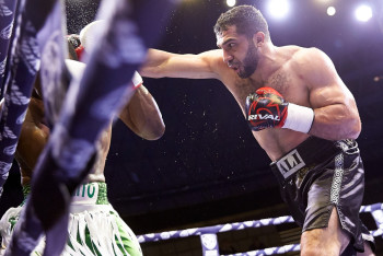 Фотография к новости: Казахстанский боксер рекордно взлетел в мировом рейтинге 