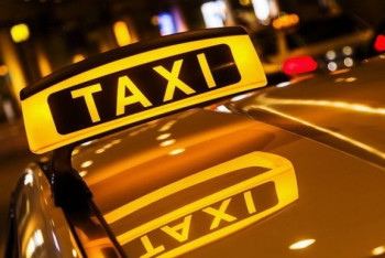 Фотография к новости: В Алматы пассажирка заплатила таксисту 23 тысячи тенге за поездку