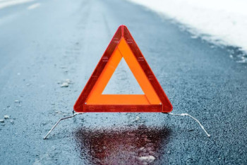 Фотография к новости: На трассе Уральск – Атырау при столкновении автобуса и грузовика погибли трое человек