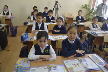 Фотография к новости: Директора шымкентских школ отдали свои кабинеты детям