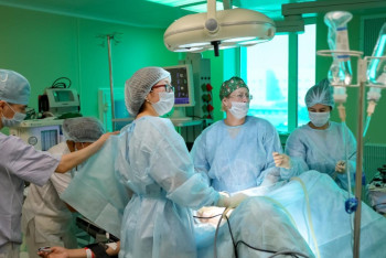 Фотография к новости: Алматинские хирурги провели 109 тысяч различных операций за год