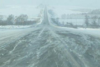 Фотография к новости: В Карагандинской области закрыта трасса из-за метели 