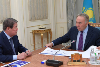 Фотография к новости:  Ахметжан Есимов представил отчет Нурсултану Назарбаеву о работе "Самрук-Казына"