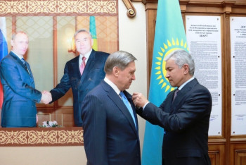 Фотография к новости: Помощник президента РФ удостоен ордена "Достык" 