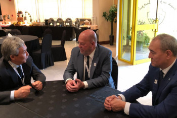 Фотография к новости: Генсек НОК РК встретился c президентом Всемирной федерации карате  