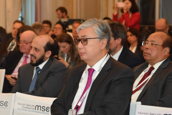 Фотография к новости:  Токаев принял участие в Мюнхенской конференции