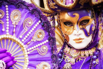 Фотография к новости: Сезон карнавалов начался в Италии