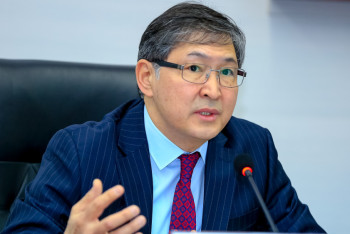 В Казахстане планируют за два года оснастить все школы камерами 