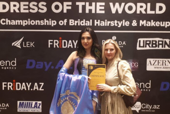 Платье казахстанского модельера восхитило жюри на конкурсе "Dress of the world" в Баку