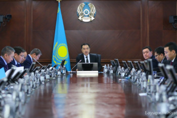 Фотография к новости: Сагинтаев освободил от должности зампредседателя Комитета по ЧС Барата Дузакбаева