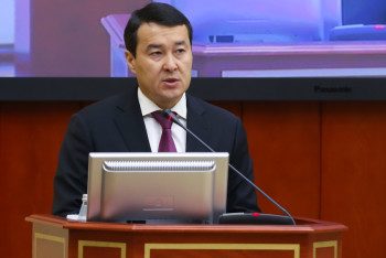 В РК рассматривают вопрос о продлении сроков выплат пособий по уходу за ребенком 