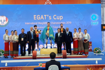 Фотография к новости: Казахстанец завоевал "золото" на турнире по тяжелой атлетике в Таиланде