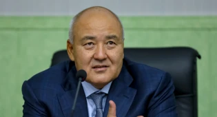 Глава МСХ призвал ученых работать в поле 