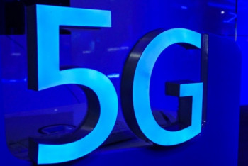 В Китае тестируют беспилотный автобус под управлением сетей 5G 