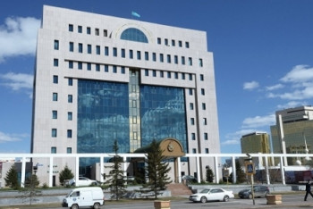 ЦИК утвердил состав наблюдателей от Казахстана на парламентских выборах в Молдове